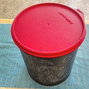 **BRAND NEW** TUPPERWARES LARGE CANISTER/WITH LIMITED DESIGN
